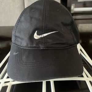 Nike Golf Ruth Chris Steakhouse Hat Pre Owned(See Pictures)
